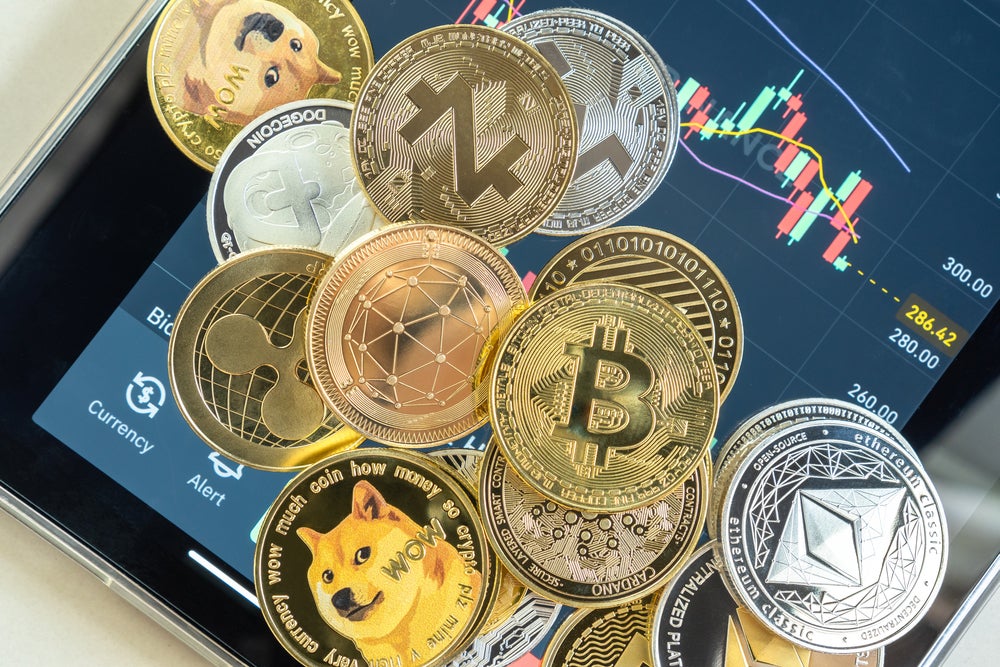 Dogecoin and Altcoins Set to Rally if Bitcoin Reaches Record Highs, Crypto Analyst Says