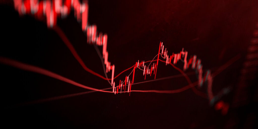 Bitcoin Slides to $55,000 as Liquidations Surpass $600 Million